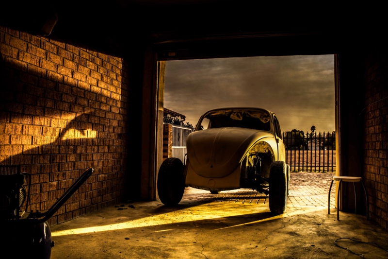 carrosserie-PIERREFEU-min_car_garage_volkswagen_sunset_vw_beetle-81658